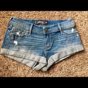 Hollister Shorts Size 0 Brand New